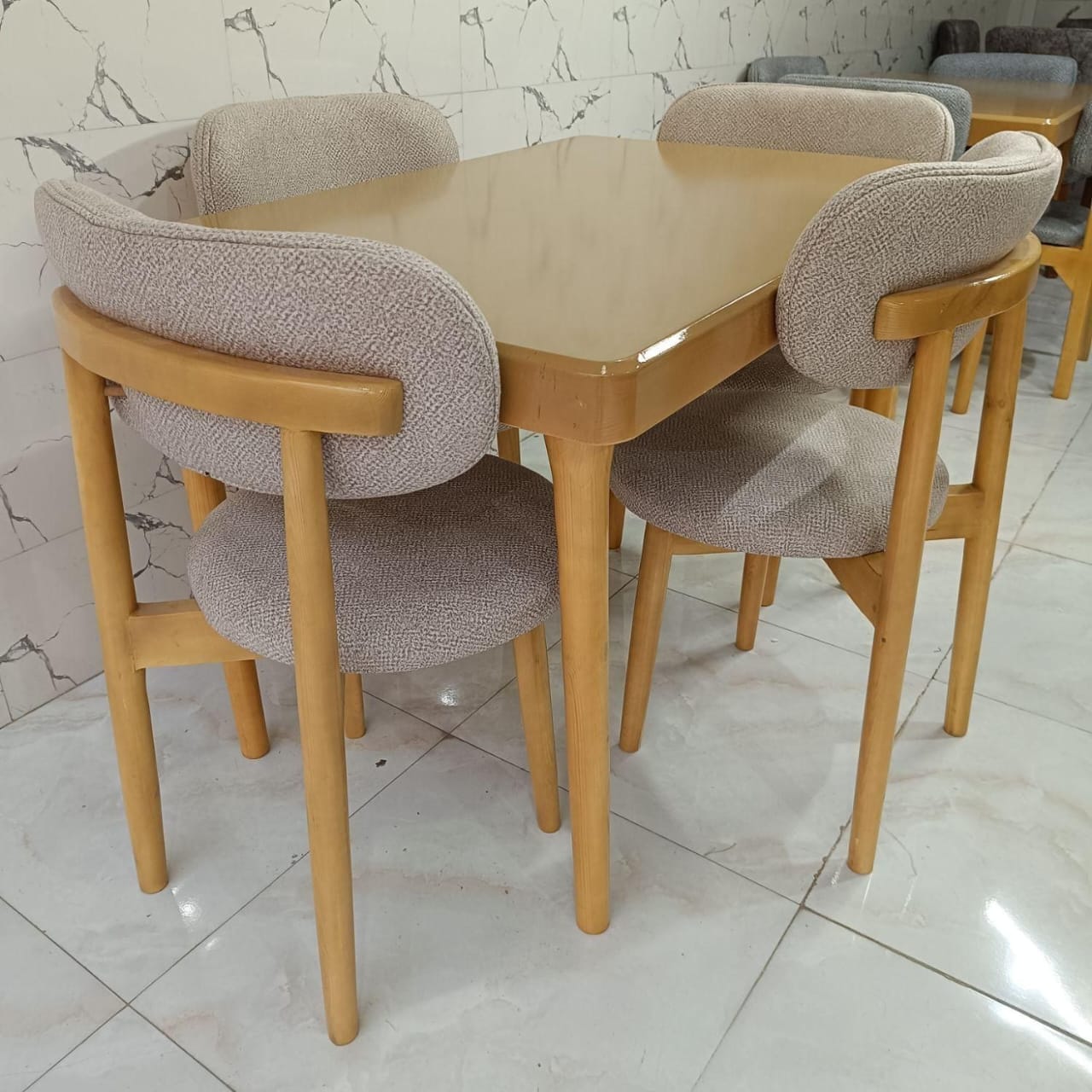 میزصندلی ناهارخوری مدل نوبل چوب راش